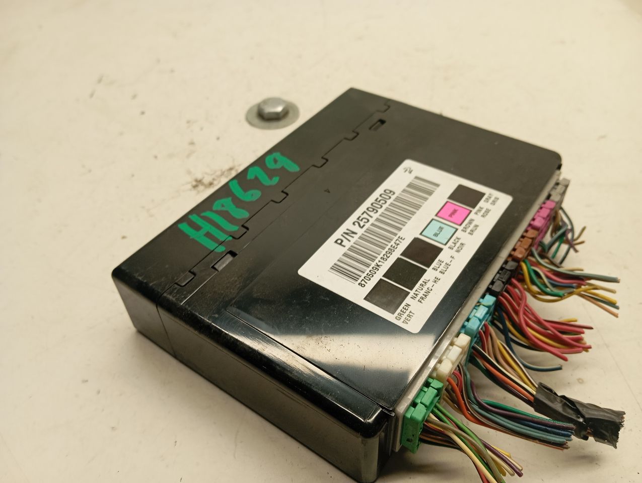Used 2009 General Motors ESCALADE (under steering column) - Stock #H18629