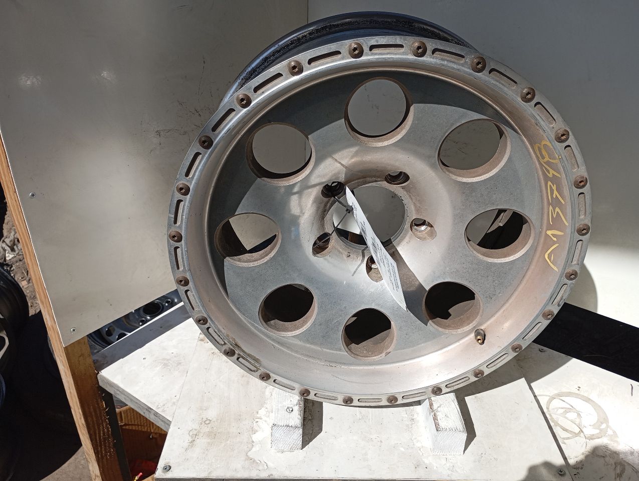 Part image 1