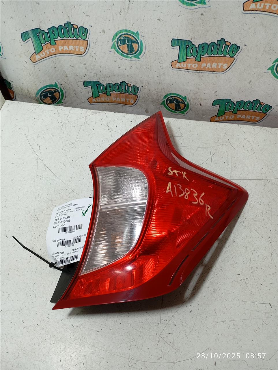 2015 Nissan VERSA Tail Lamp