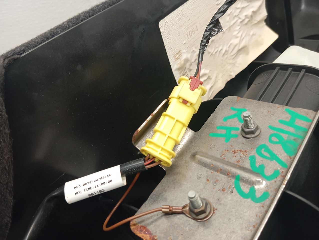 Part image 4