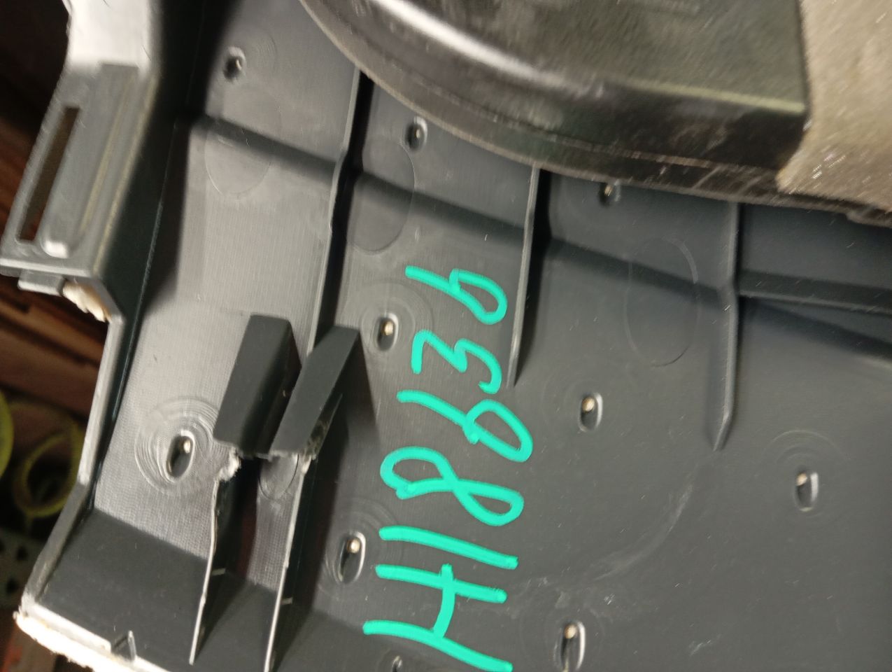 Part image 8