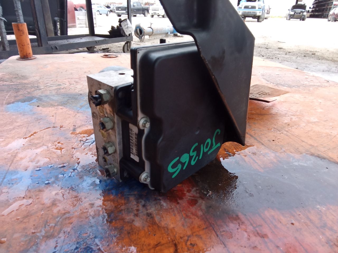 Part image 3