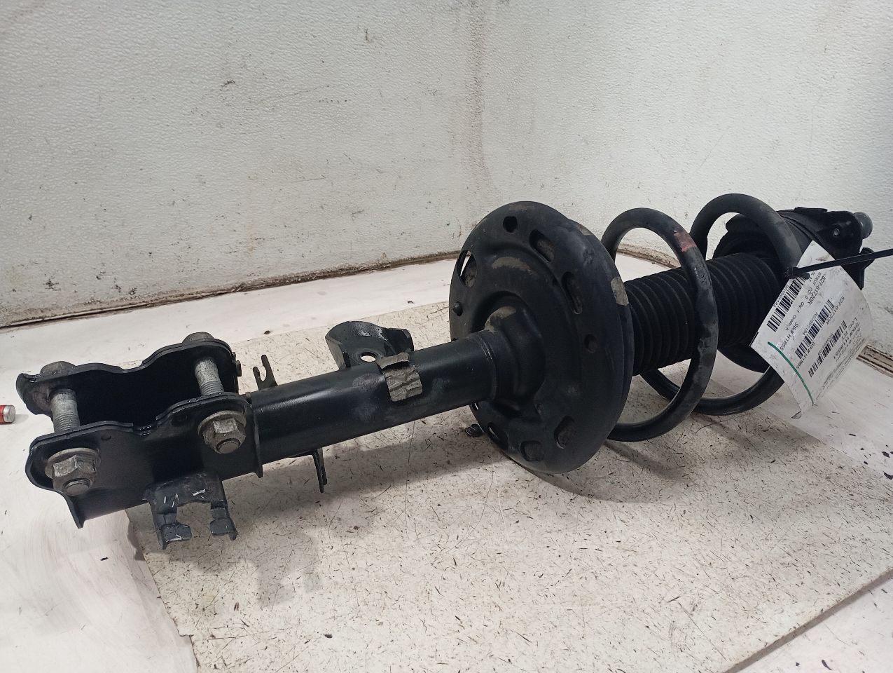 2017 Infiniti INFINITI QX60 Strut