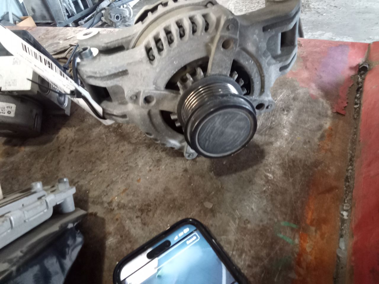 Part image 3