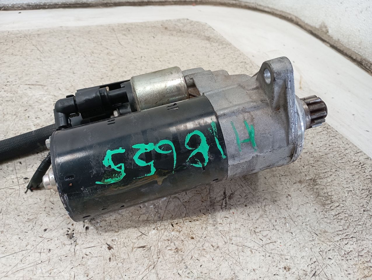 Part image 6