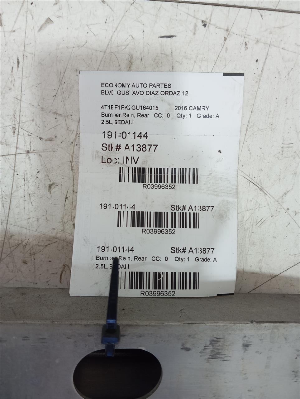 2016 Toyota CAMRY Bumper Rein, Rear