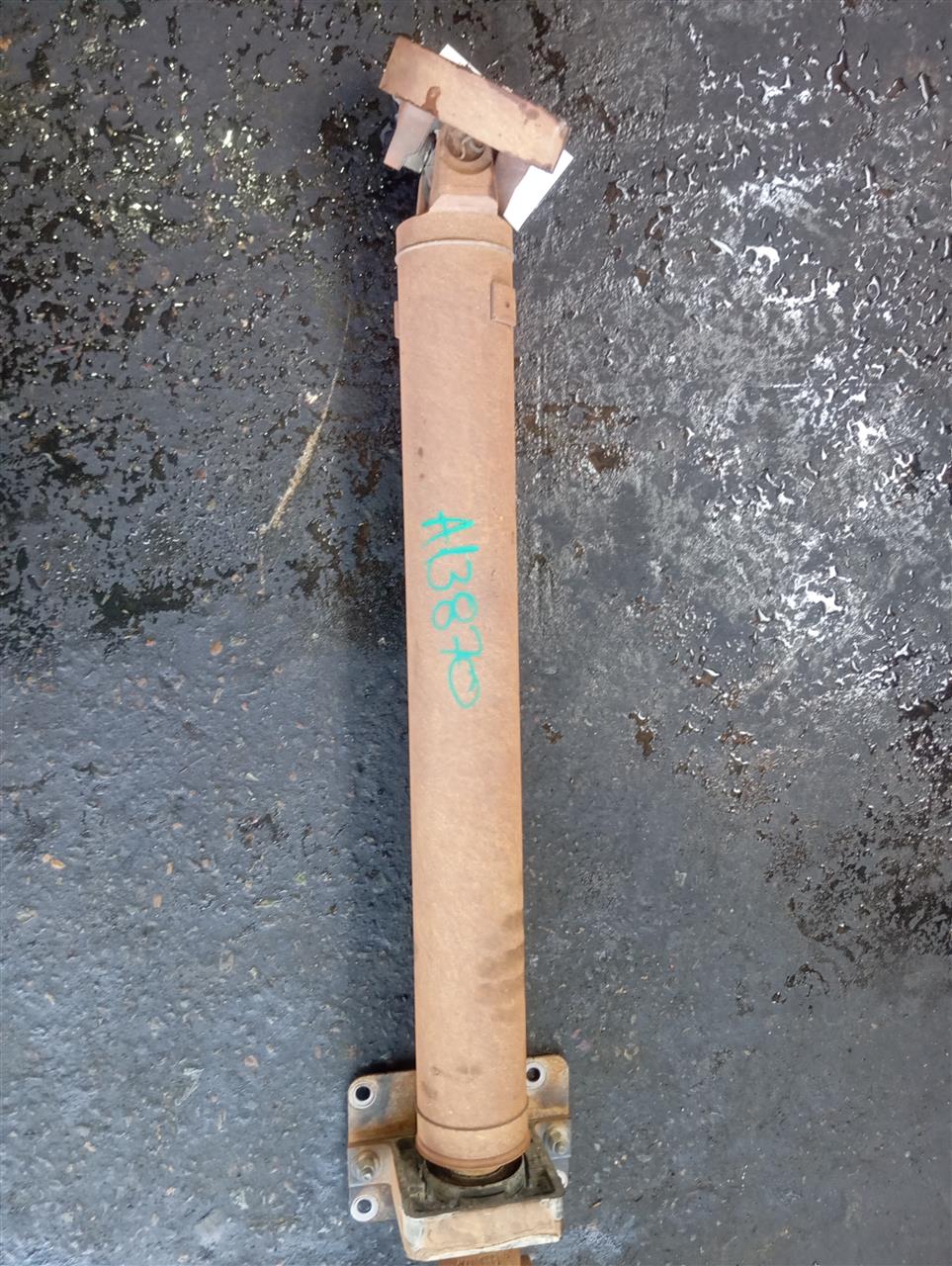 Part image 3