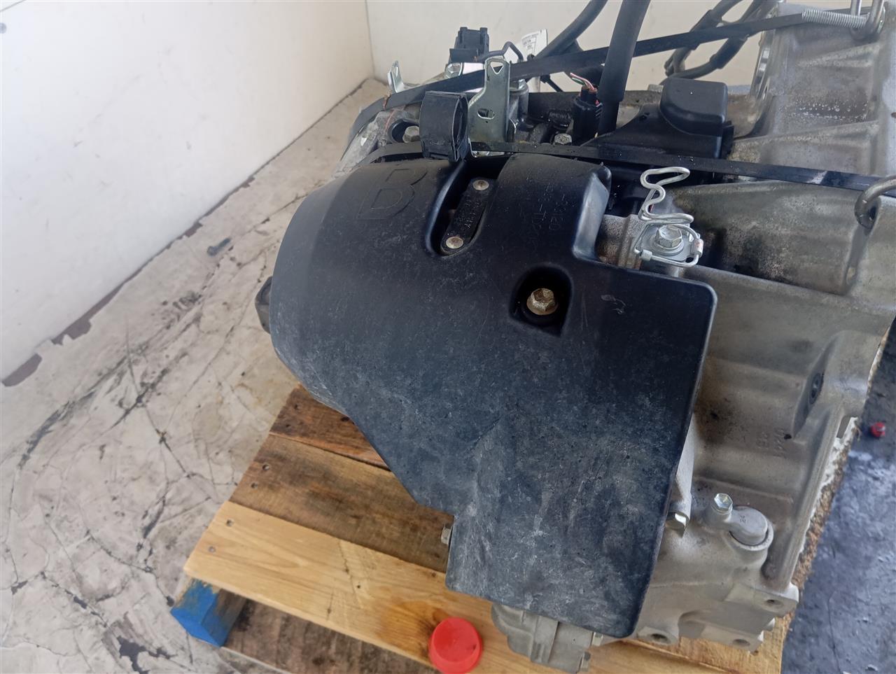Part image 3
