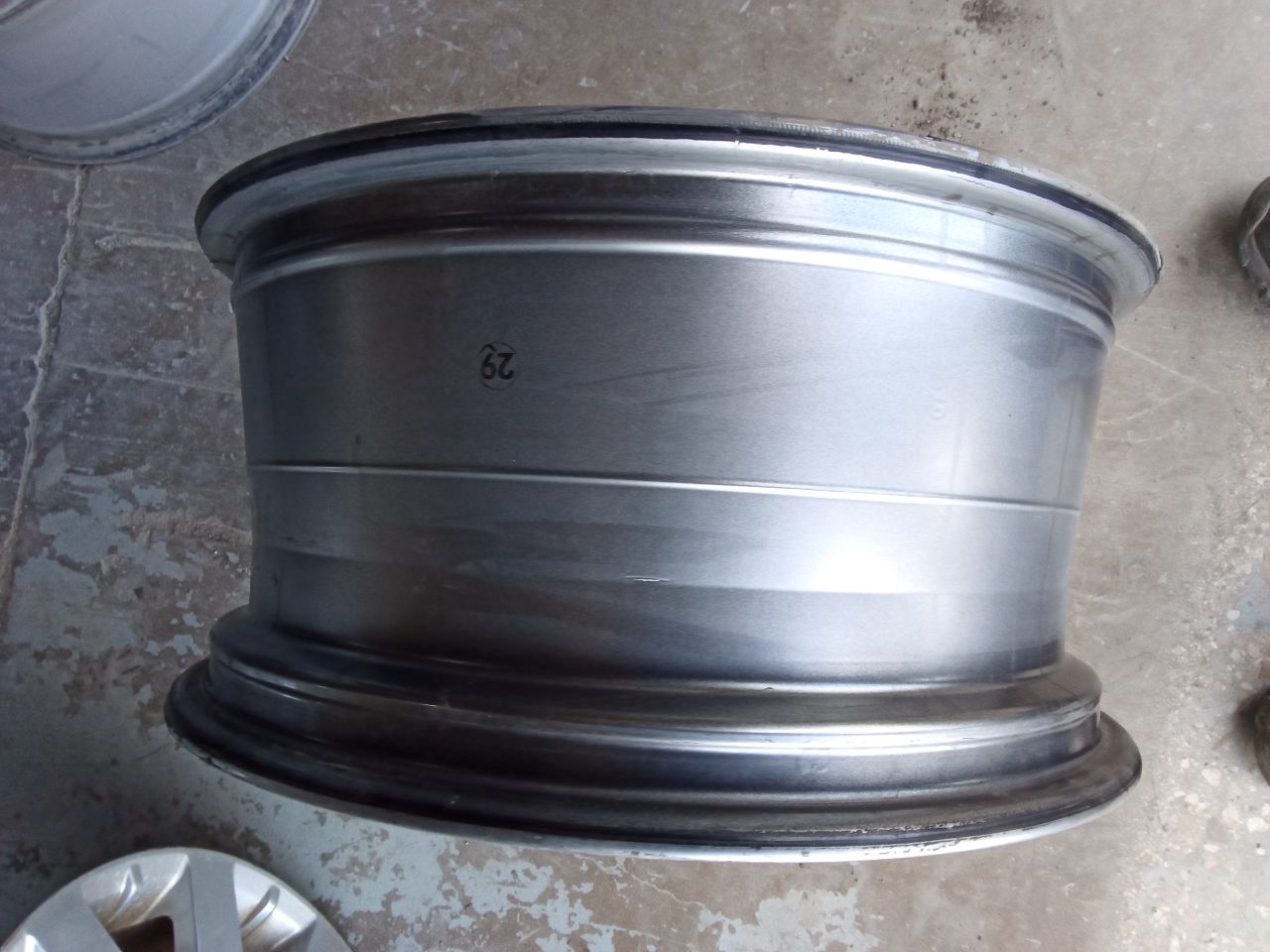 Part image 3