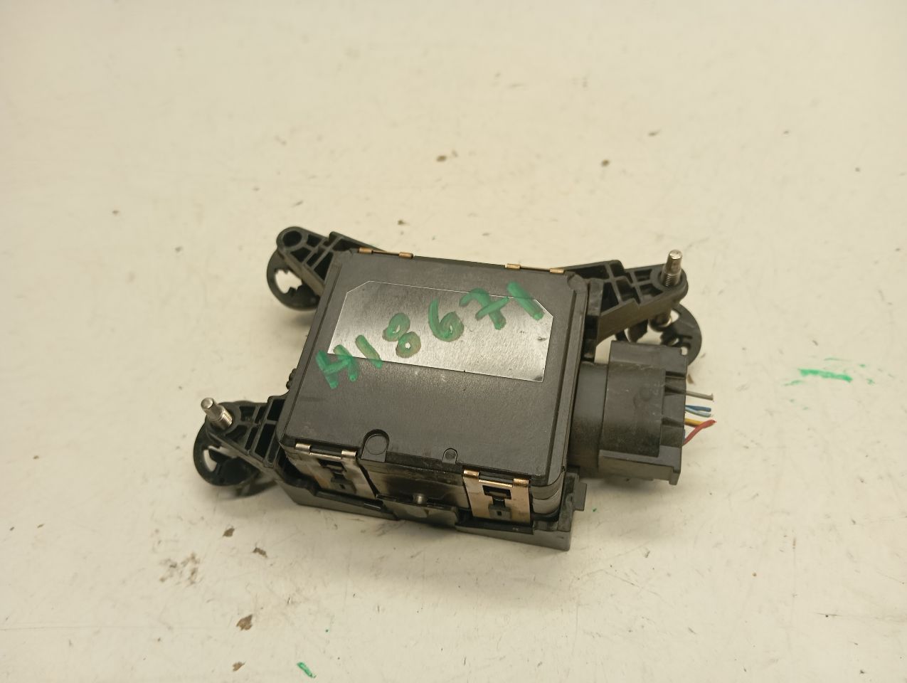 Part image 1