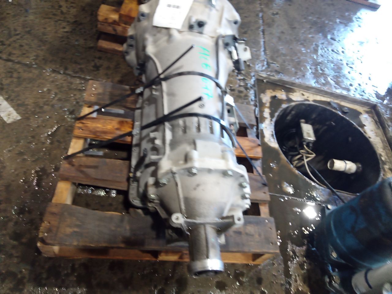 Part image 3