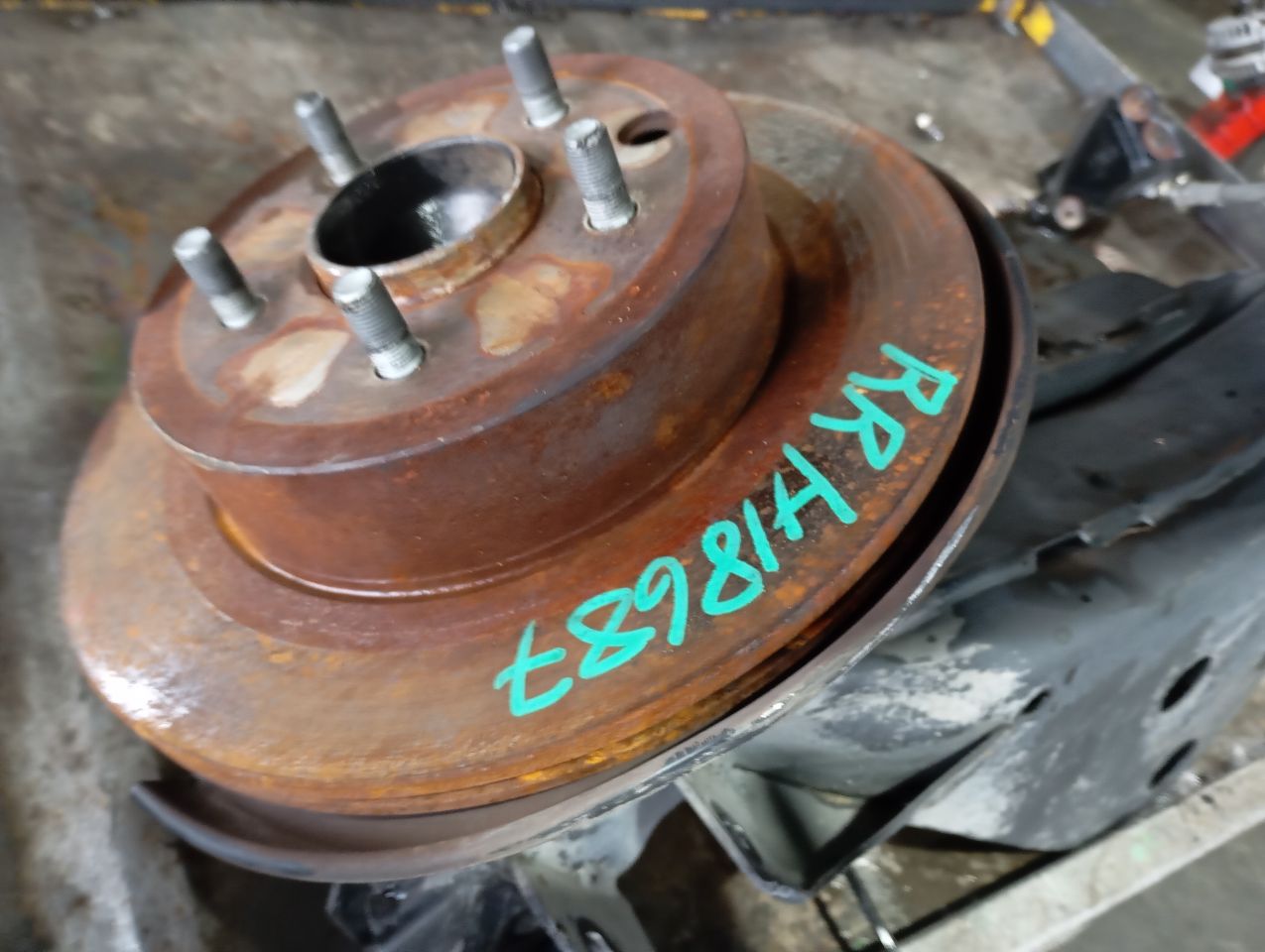 Part image 3