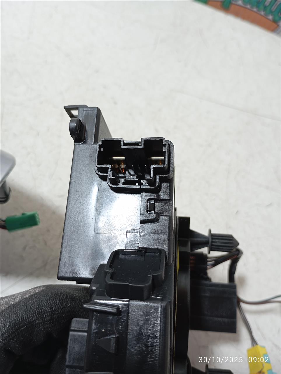Part image 5