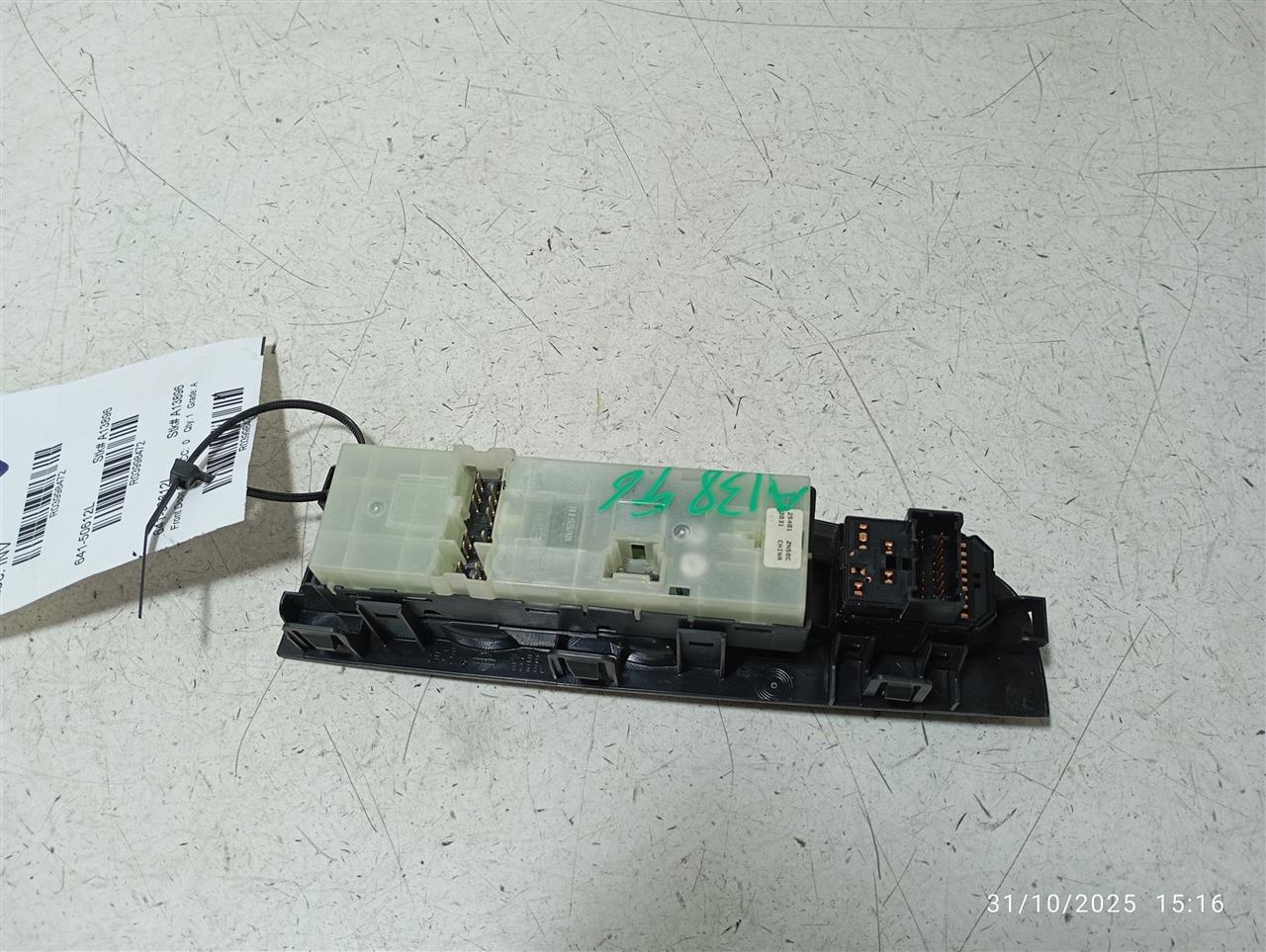 Used 2012 Nissan ALTIMA w/o passenger side automatic up and down window - Stock #A13896