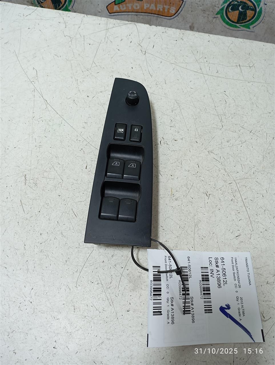 Used 2012 Nissan ALTIMA w/o passenger side automatic up and down window - Stock #A13896