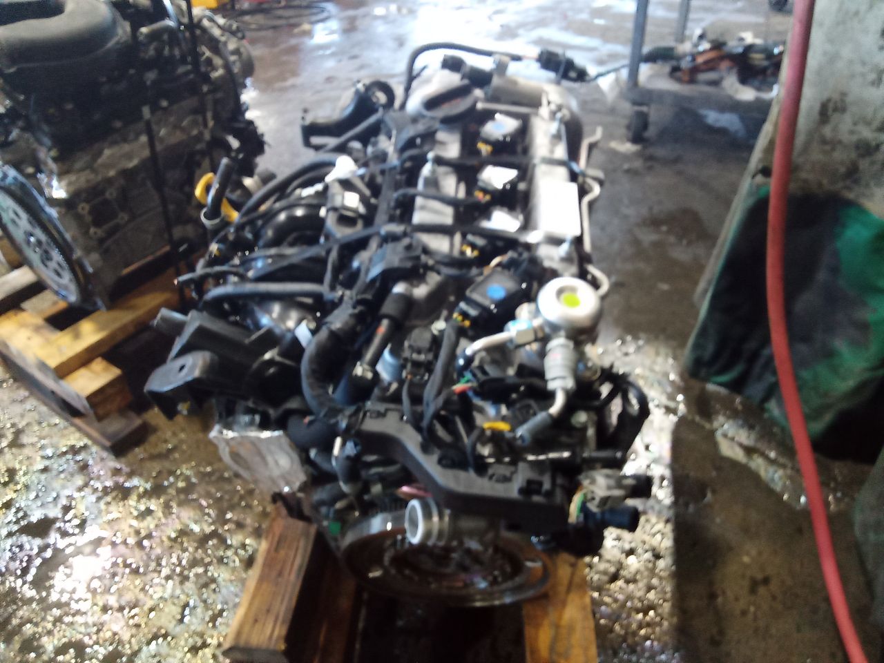 Part image 3