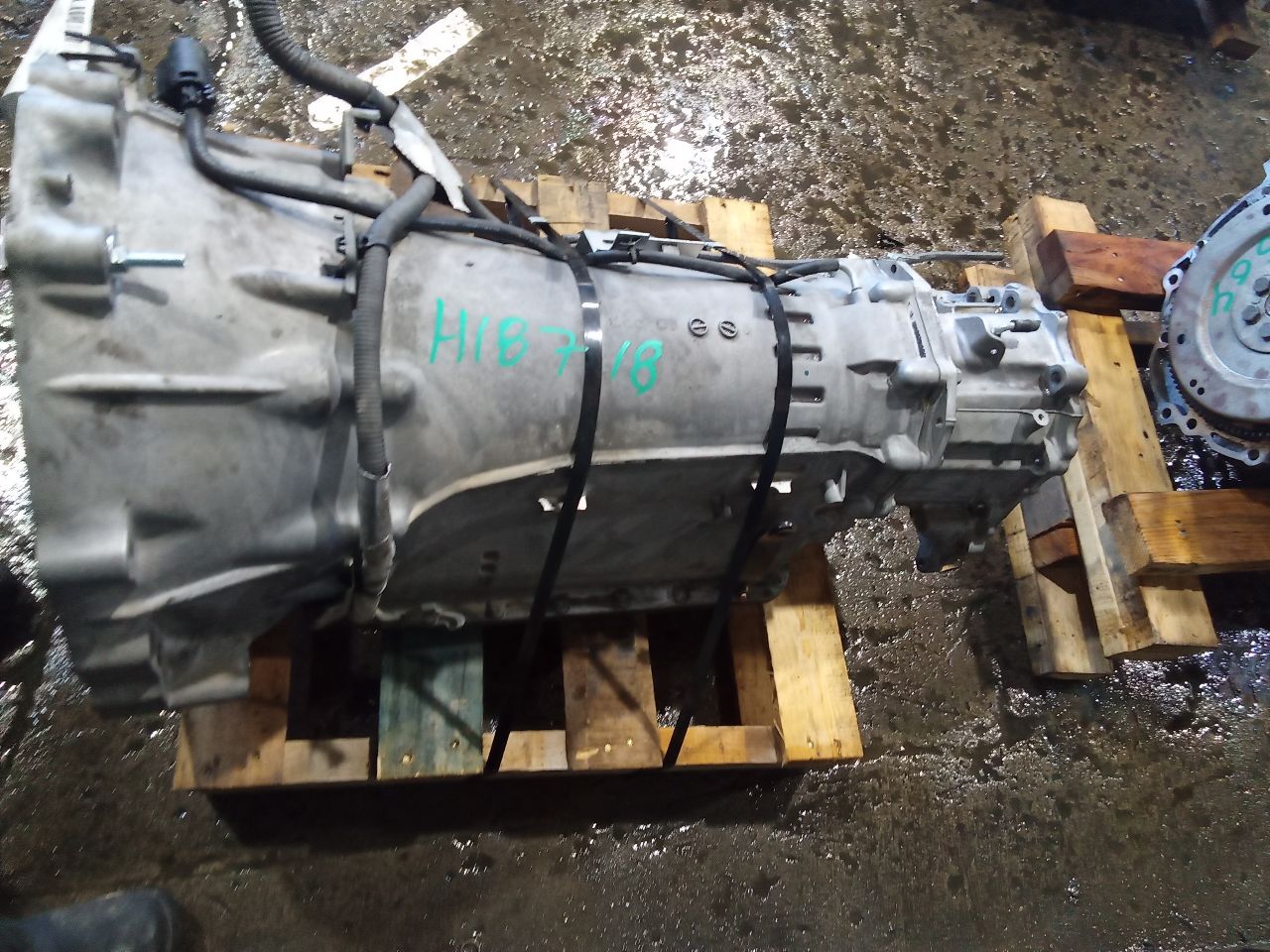 Part image 3