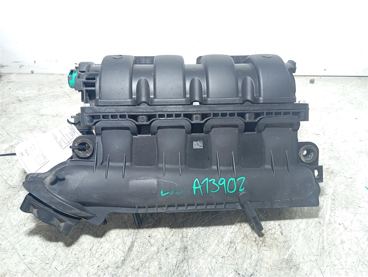 Part image 3