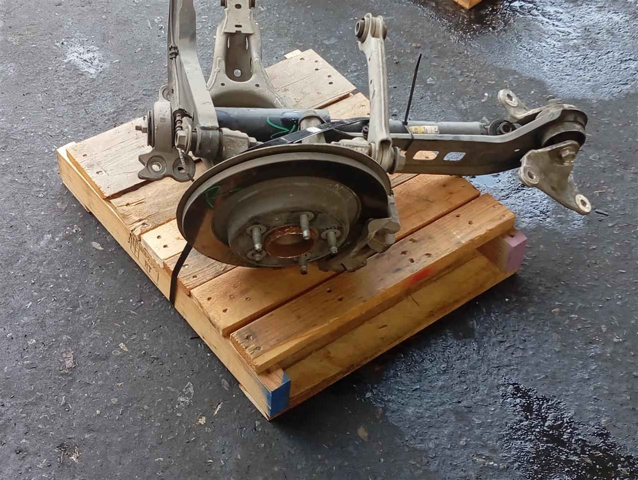 Part image 3