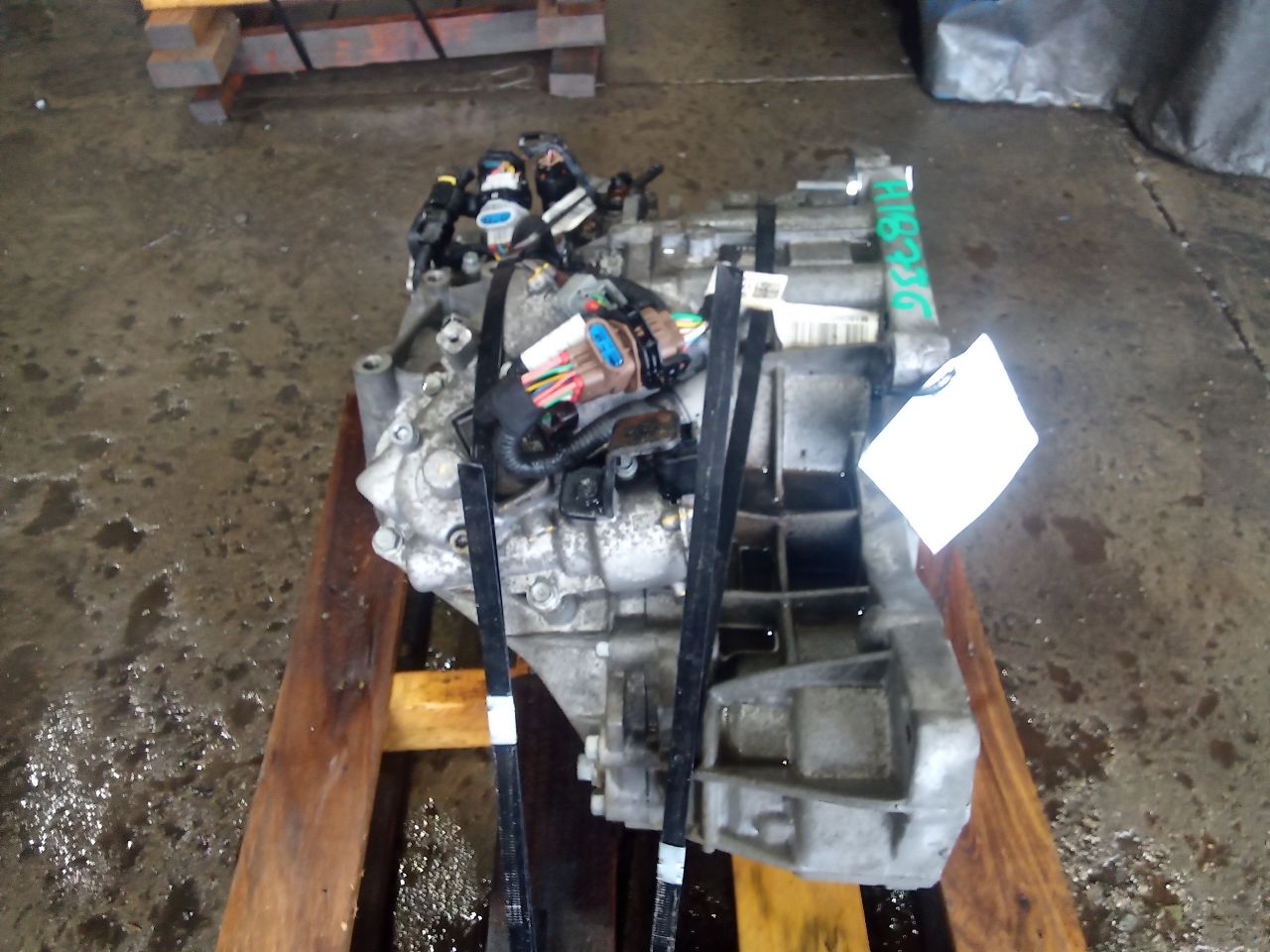 Part image 3