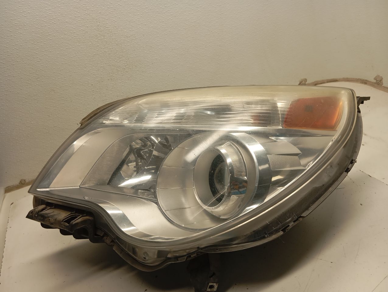 2013 General Motors EQUINOX Headlamp Assembly