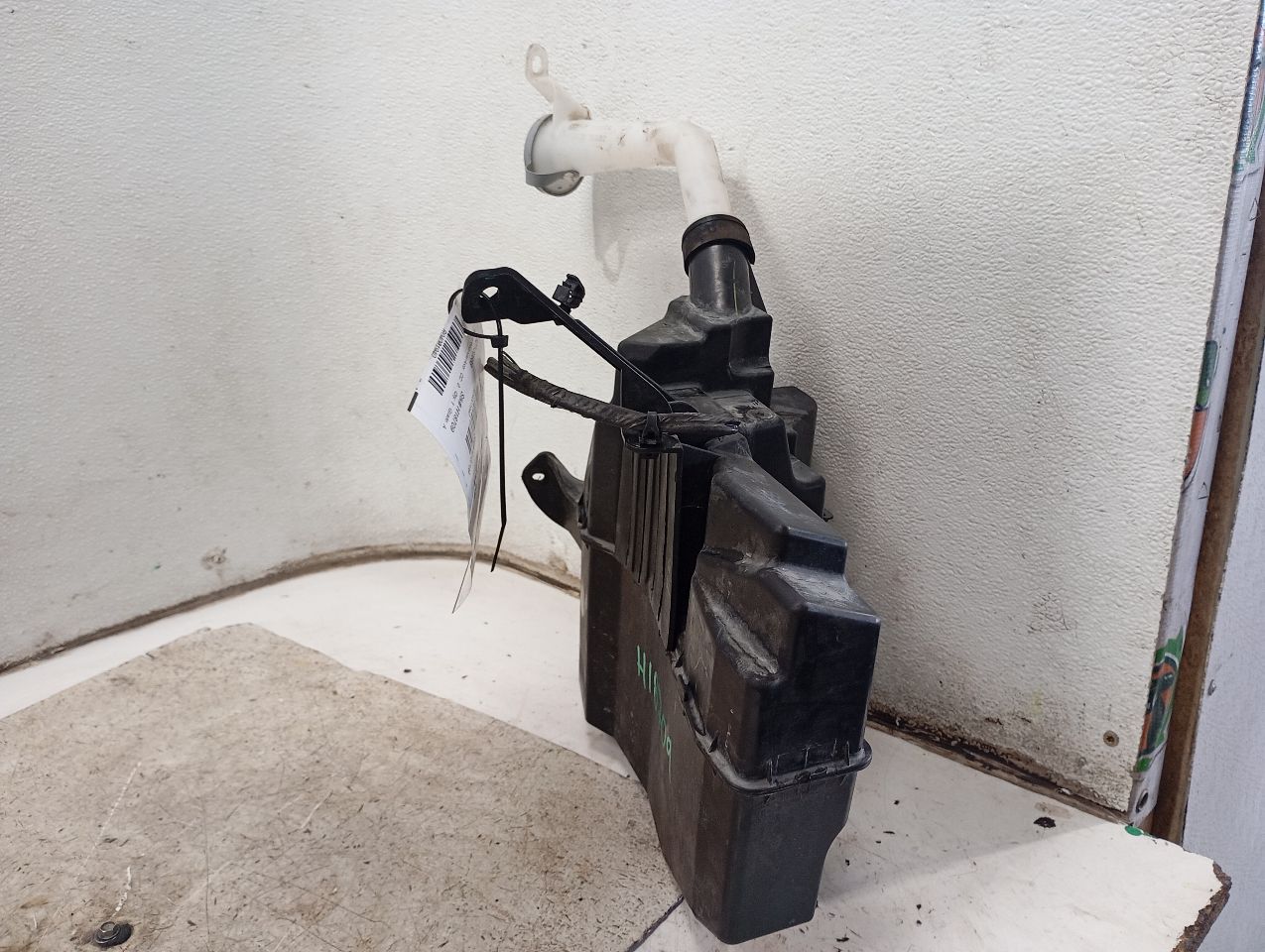 Part image 11