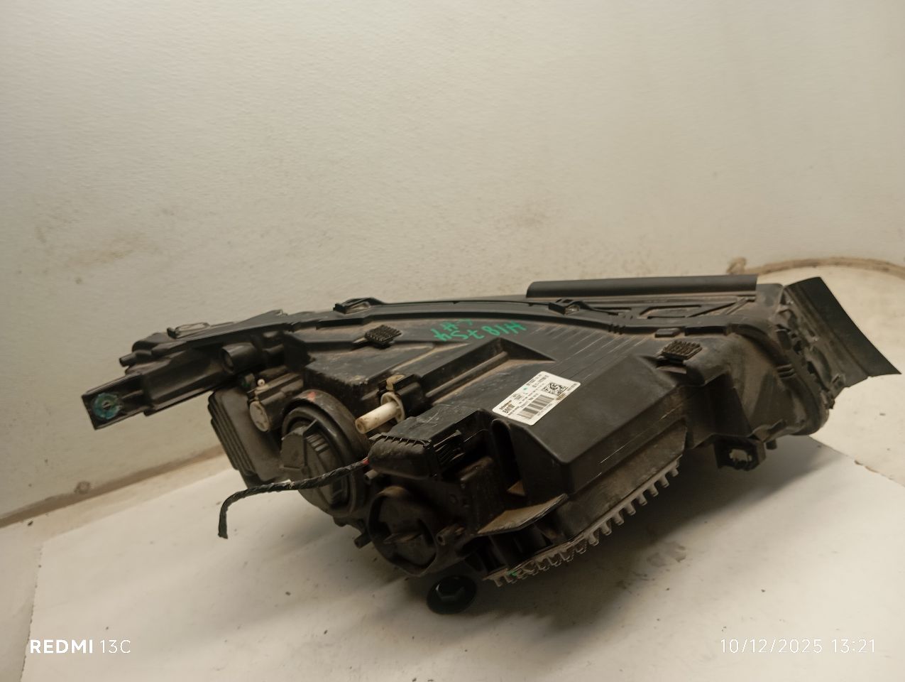 Part image 4
