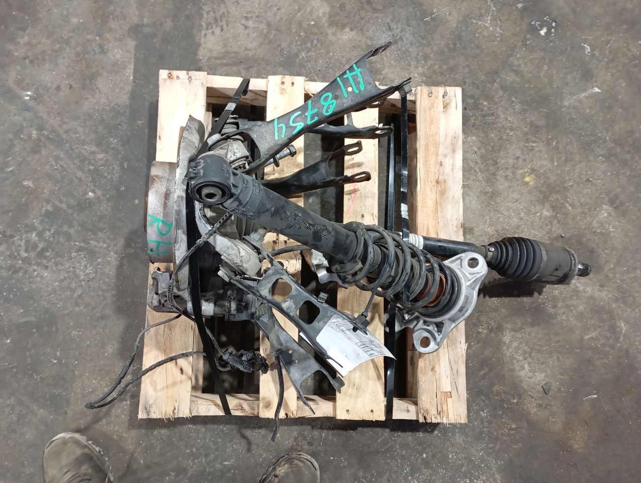 Part image 3
