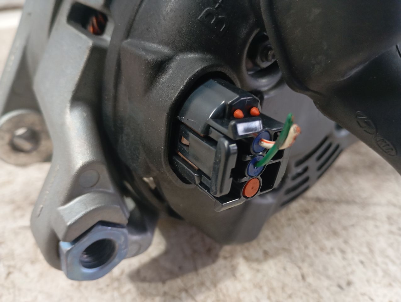 Used 2019 Hyundai TUCSON Alternator - Stock #H18758