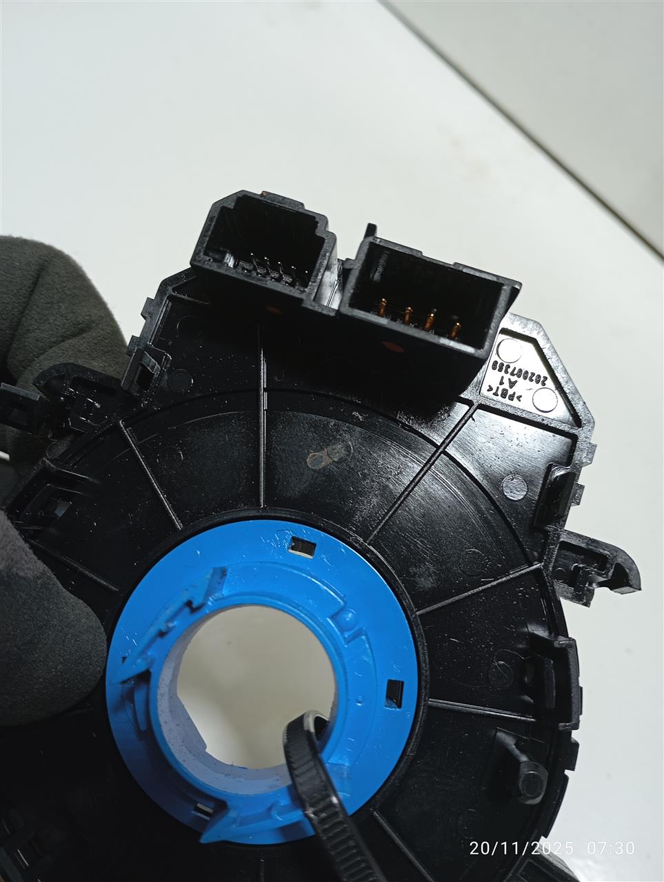 Part image 3