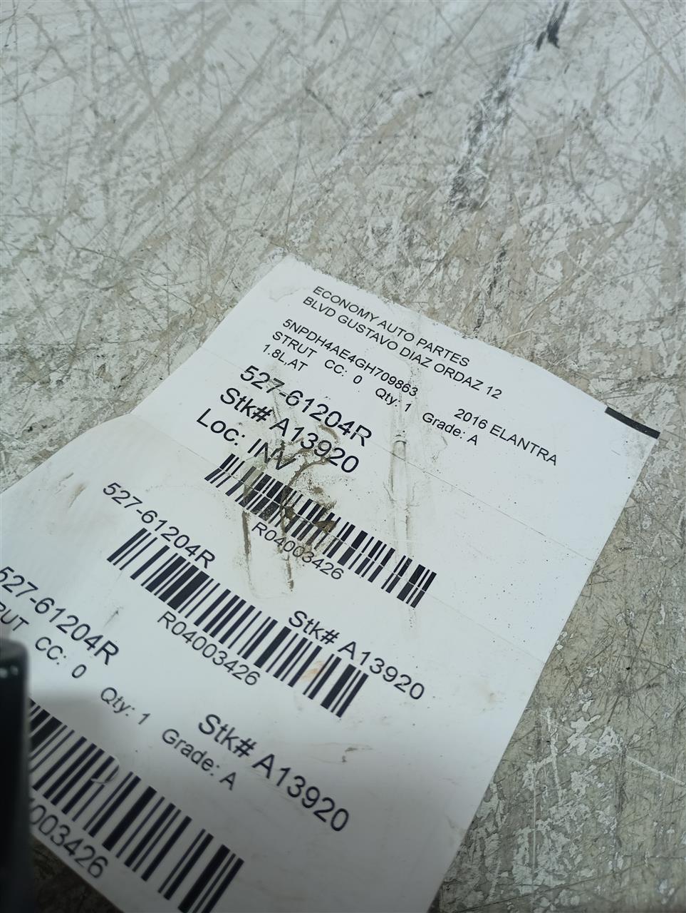 2016 Hyundai ELANTRA Strut