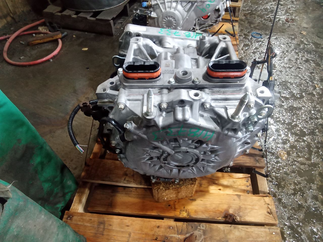 Part image 3