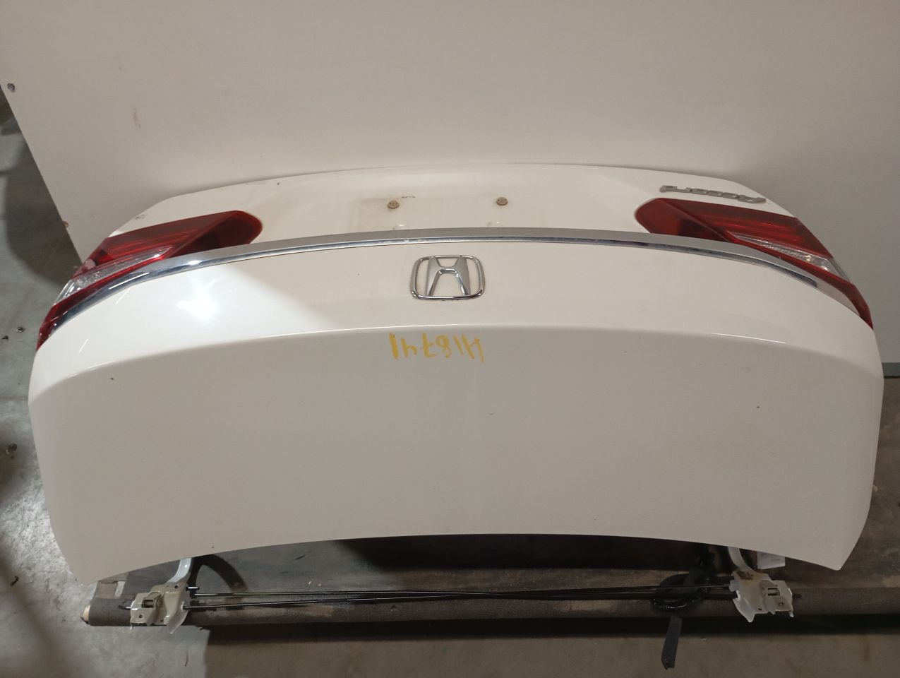 Part image 4