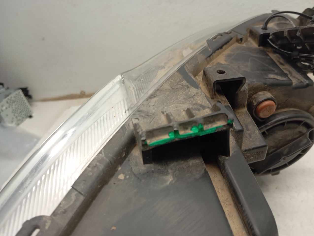 Part image 4
