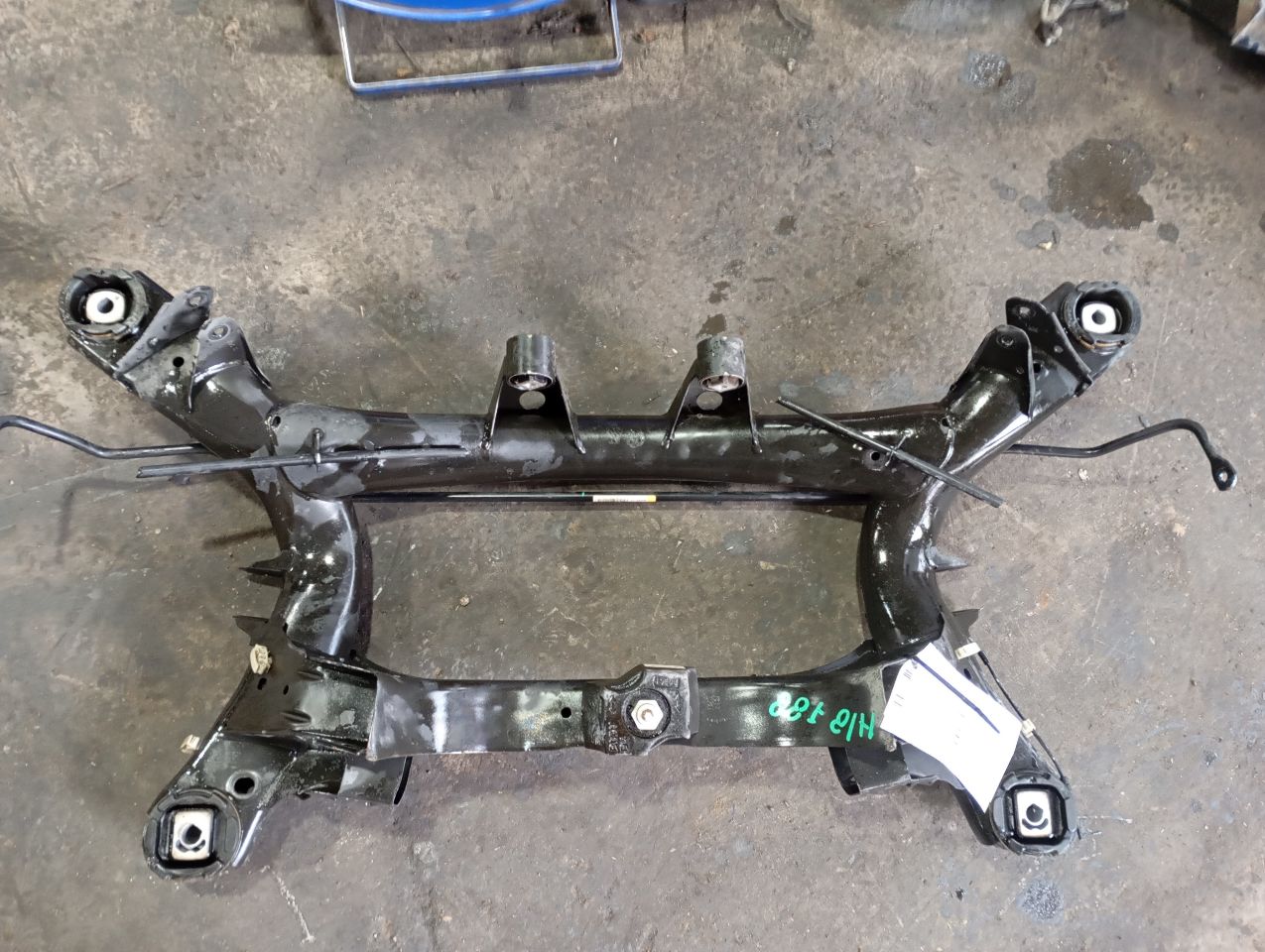 Part image 3