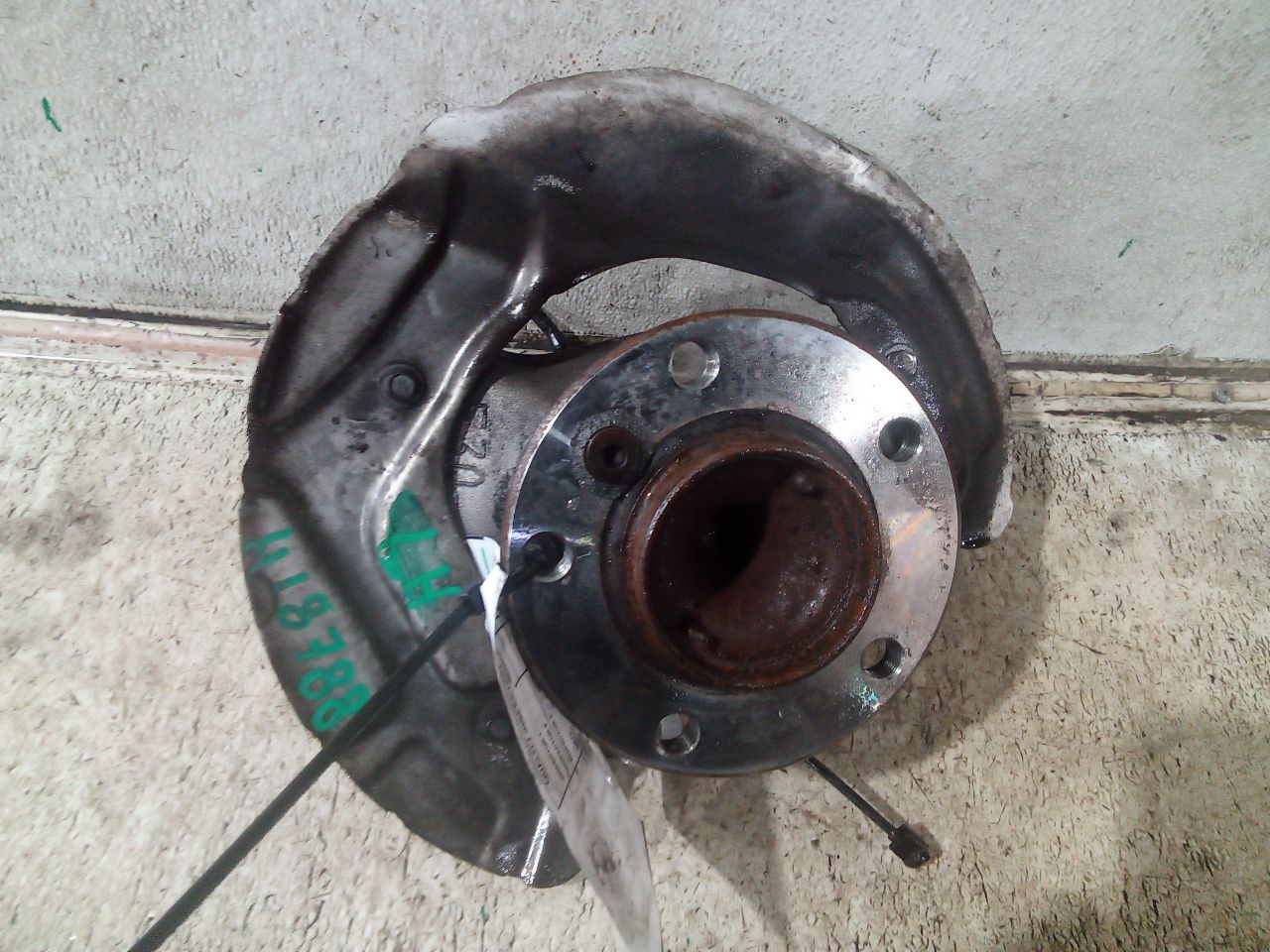 Part image 3
