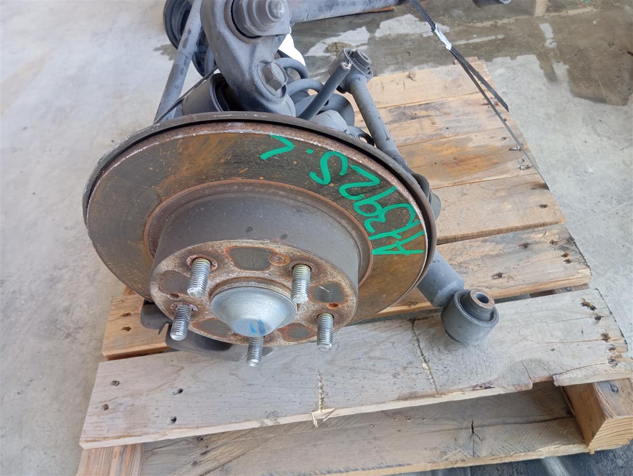 Part image 3