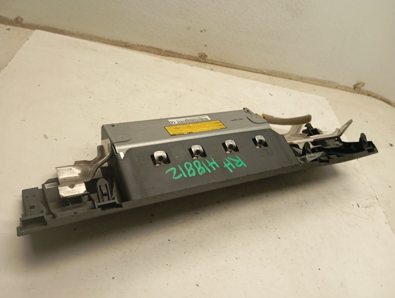Part image 2