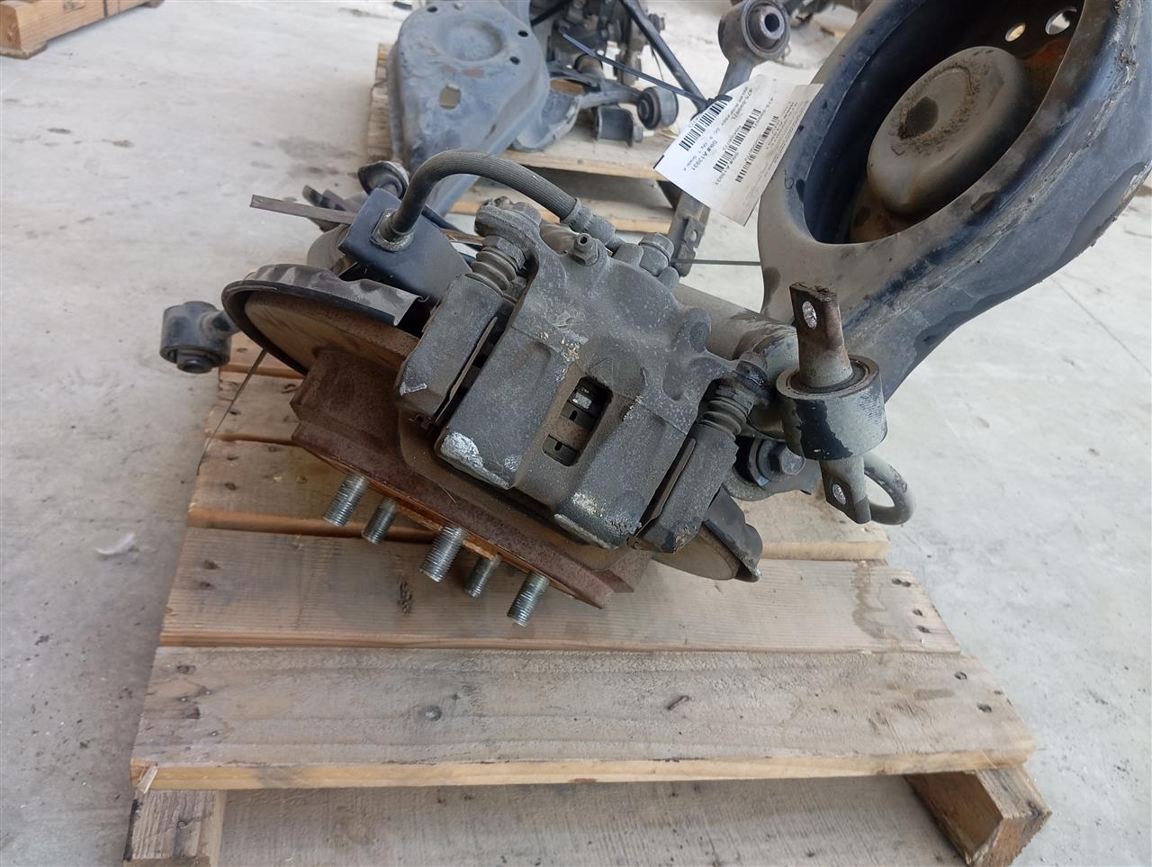 Part image 3