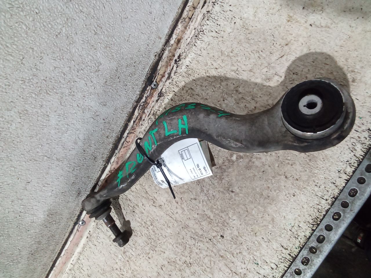 Part image 3