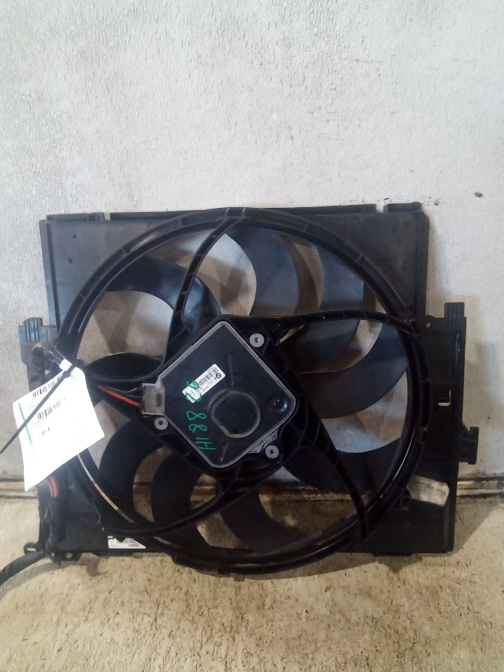 2016 BMW BMW 320i Rad Cond Fan Motor