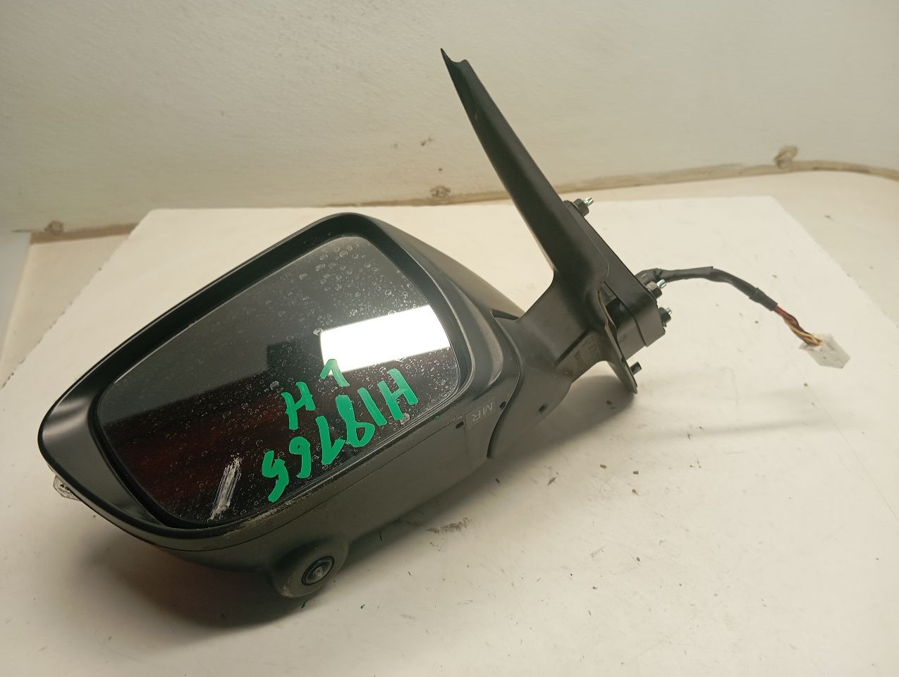 Part image 4