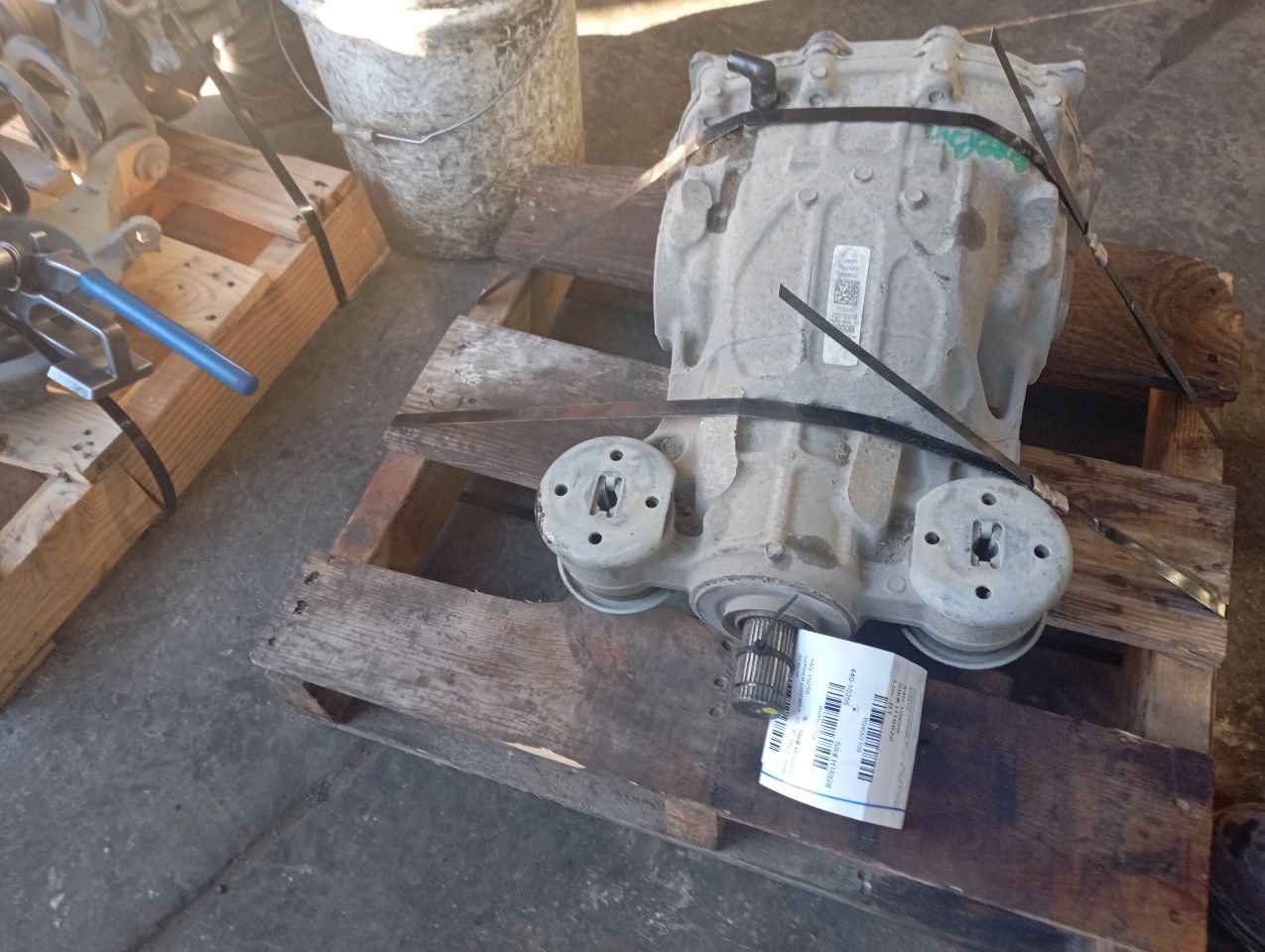 Part image 4