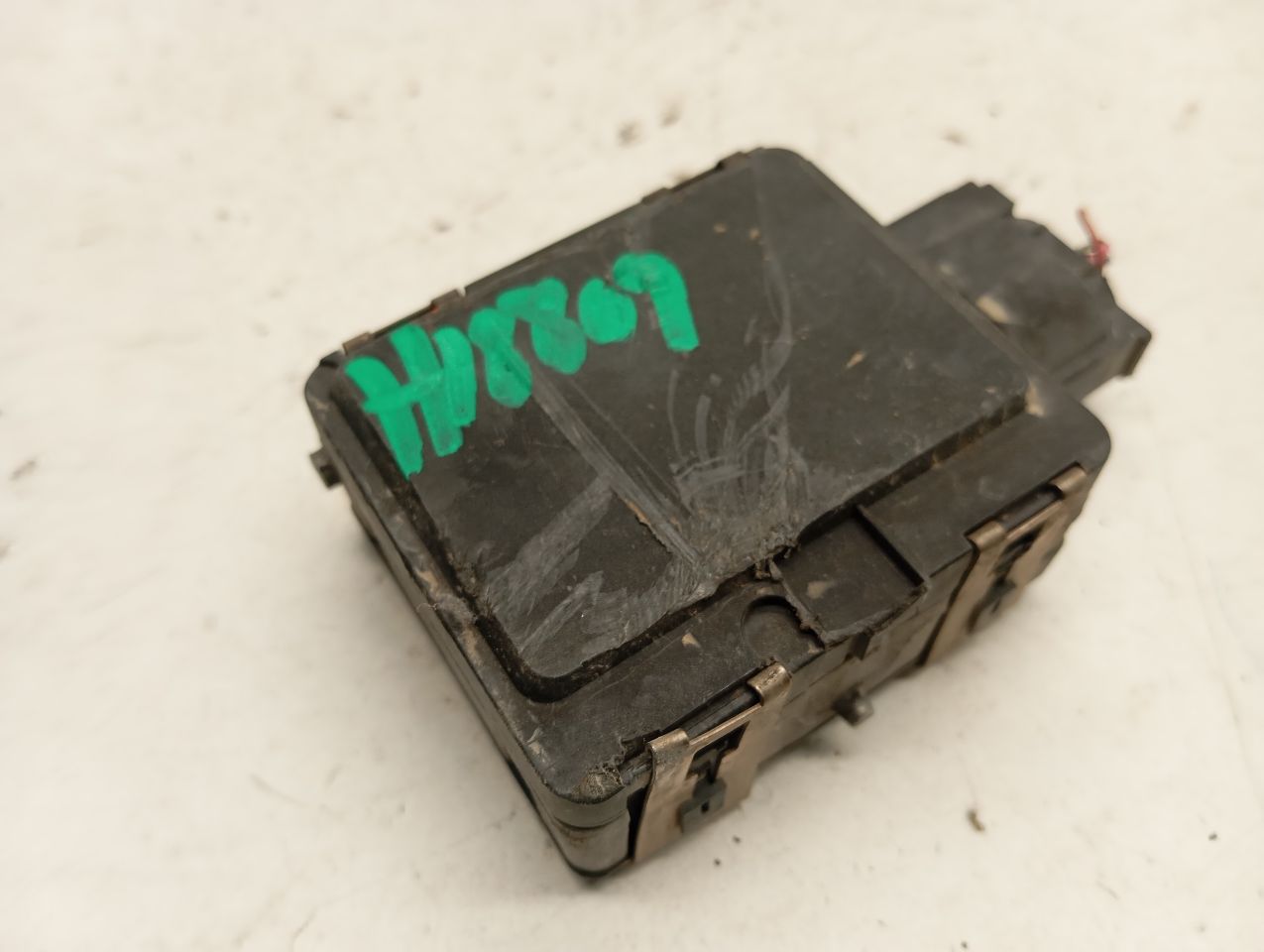 Part image 3