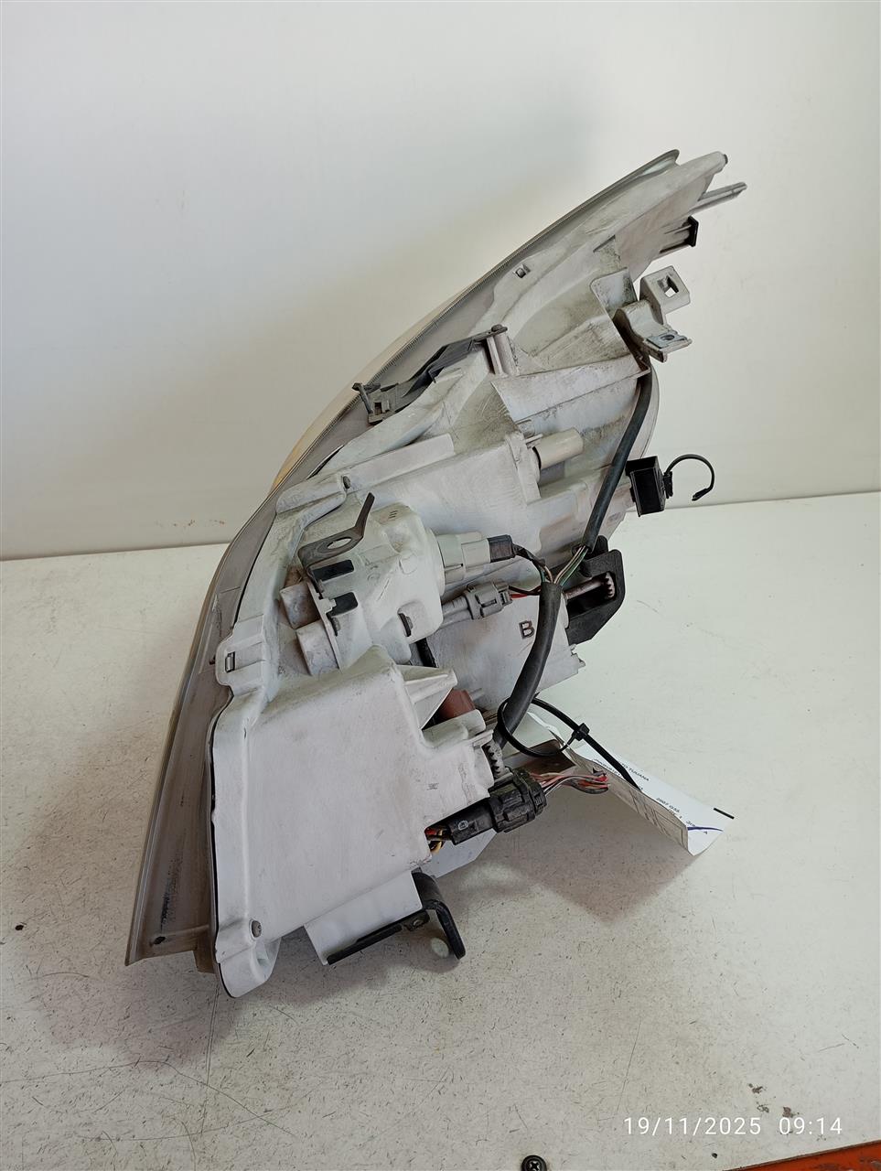 Part image 3