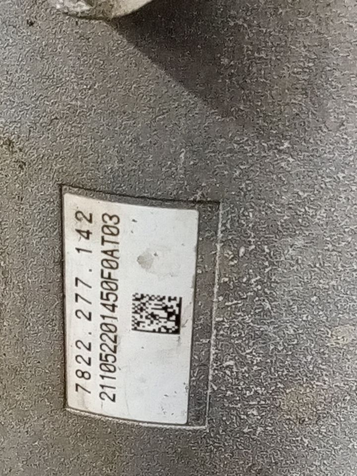 Part image 8