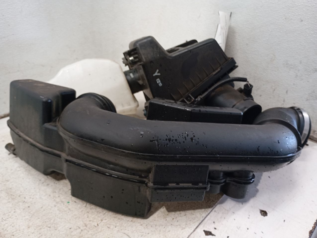 Part image 3