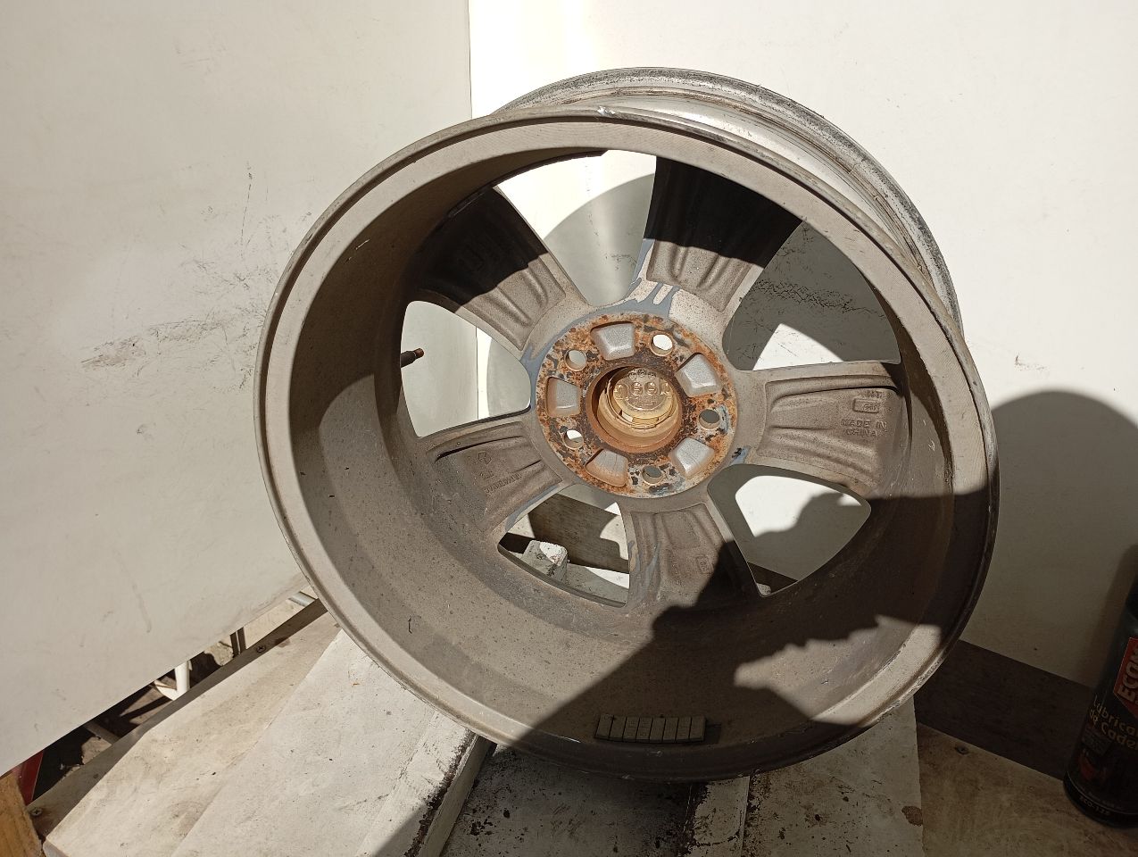 Part image 3