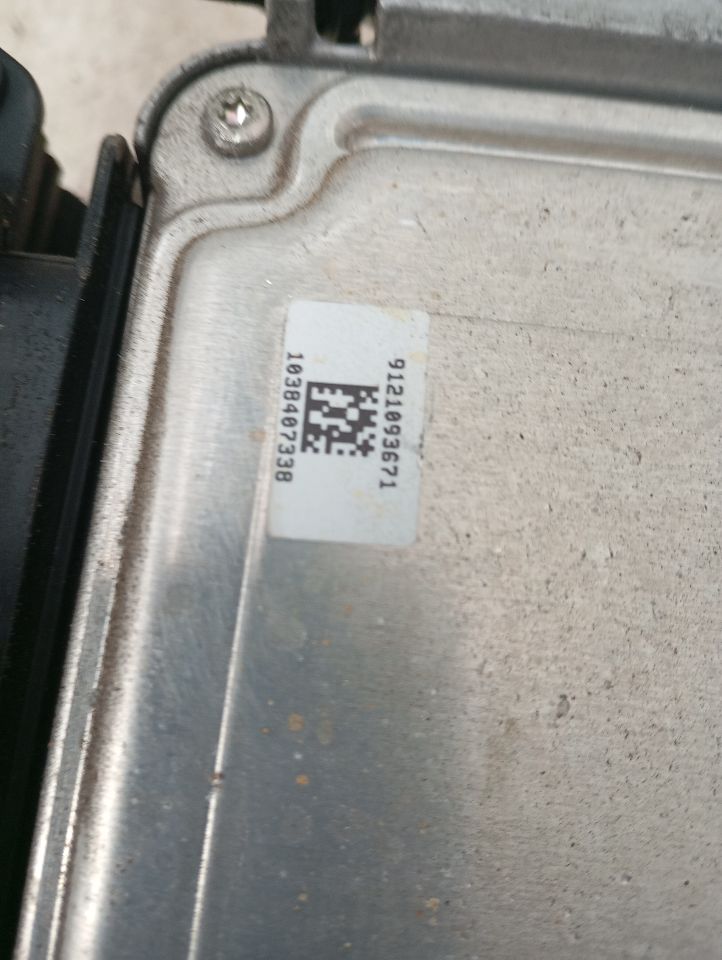 Part image 7