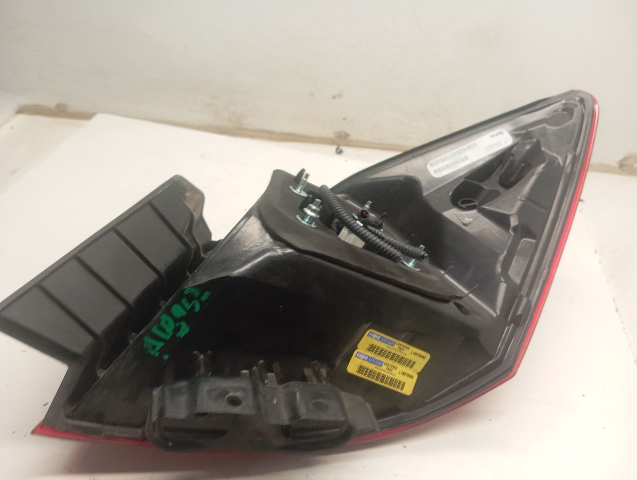 Part image 3